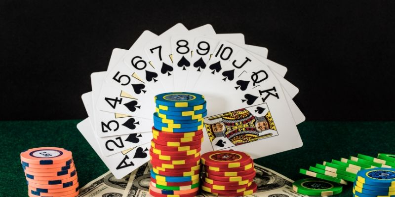 Bài poker và các chiến lược chơi